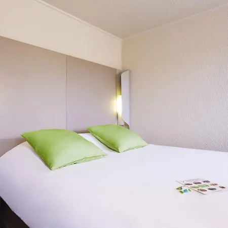 מלון Campanile Troyes Sud -