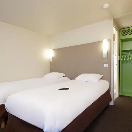 Campanile Troyes Sud - Hotel Buchères