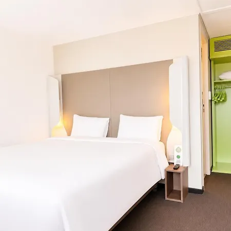 Campanile Troyes Sud - Hotel Buchères