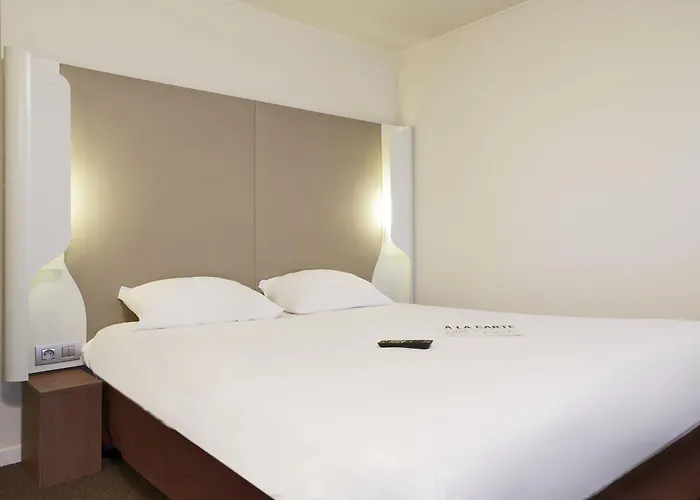 Campanile Troyes Sud - Hotel Bucheres