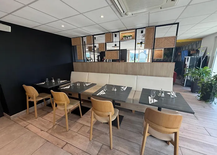 Campanile Troyes Sud - Hotell 3*